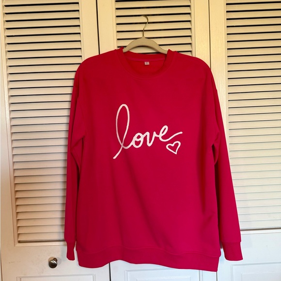 NWOT Chic Love Letter Print Crew Neck Sweatshirt - Pink - Picture 4 of 6
